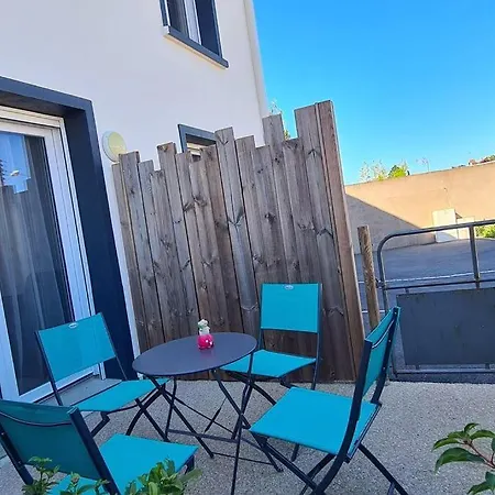 Le Petit Herisson Joli Au Rez-de-jardin A *