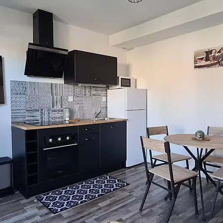 Ferienhaus Le Petit Herisson Joli Au Rez-de-jardin A Les Herbiers